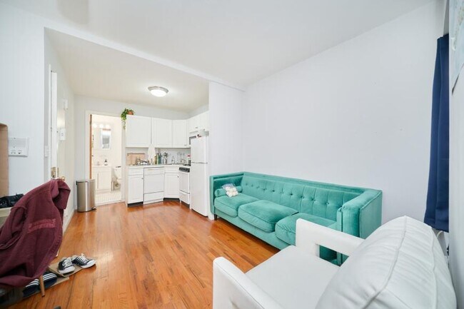Building Photo - 1 bedroom in NEW YORK NY 10018