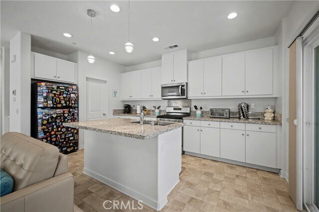 Building Photo - 12844 Sovite Way
