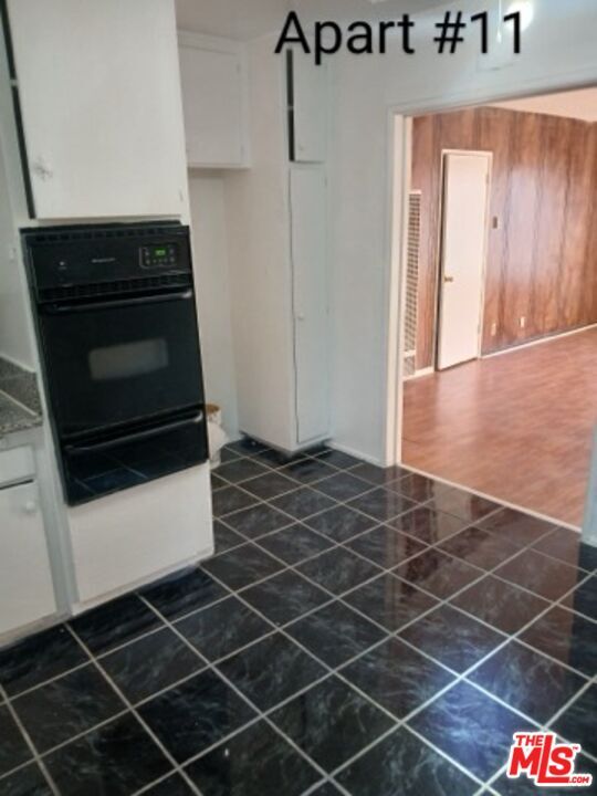 Building Photo - 4106 Rosewood Ave