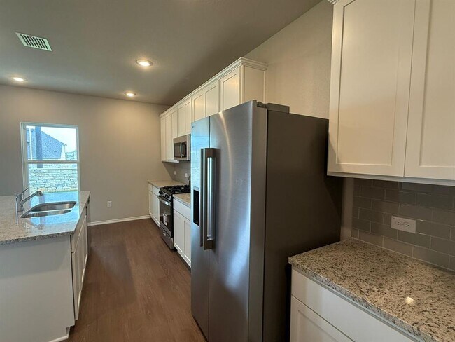 Building Photo - 5004 Sea Salt Dr