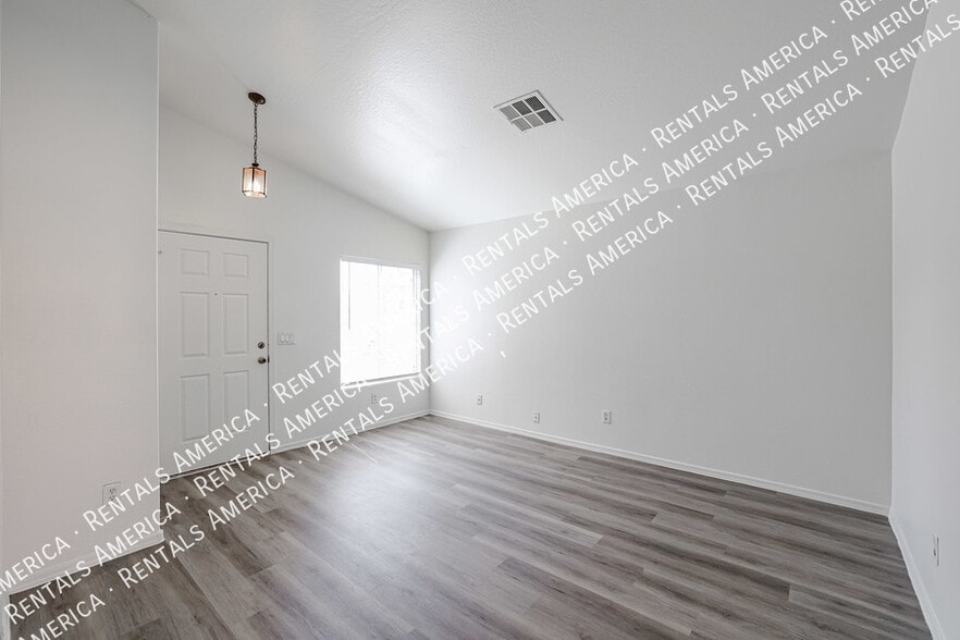 Building Photo - 22216 W Hadley St