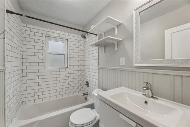 Building Photo - 1808 Random Rd