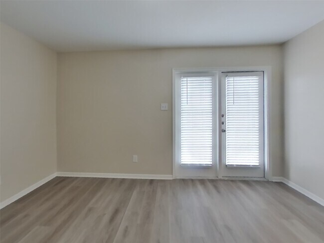 Building Photo - 805 Painted Bison Dr