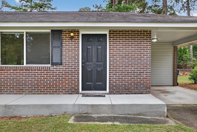 Building Photo - 2327 Mura Dr