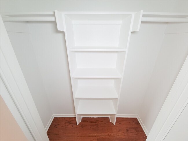 Building Photo - 3014 Millers Oak Ln