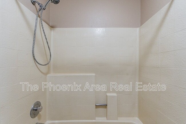 Building Photo - 16657 E Gunsight Dr