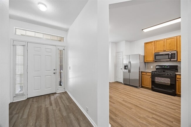 Building Photo - 3418 Glenmore Meadow Dr