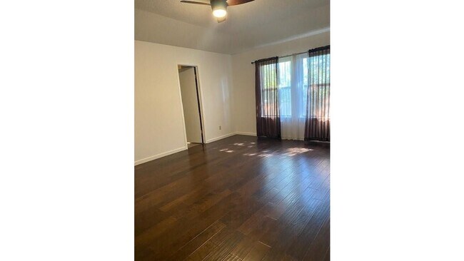 Building Photo - 1803 Ryon Cove