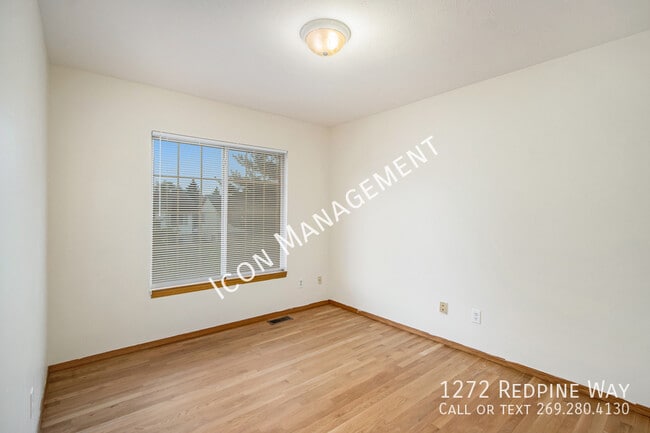 Building Photo - 1272 Redpine Way