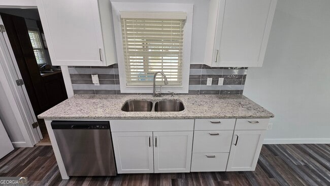 Building Photo - 1151 Stark Rd