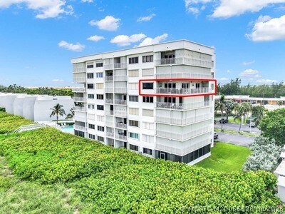 Building Photo - 10980 S Ocean Dr