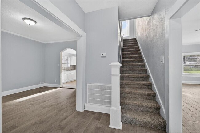 Building Photo - 2208 N Blvd