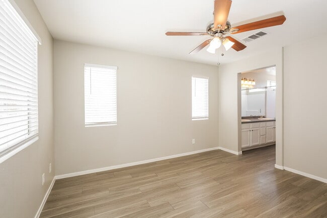 Building Photo - 2407 Character Ct