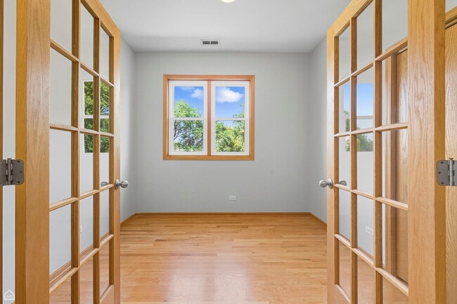 Building Photo - 119 N Mozart St