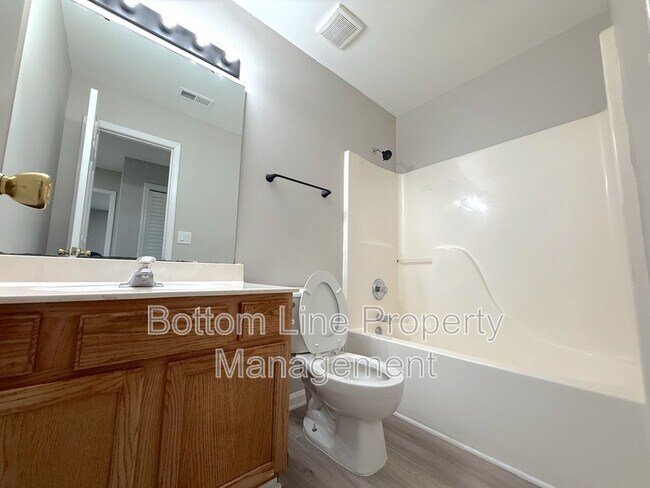 Building Photo - 3715 Bullard St