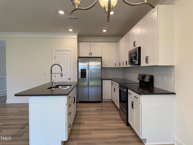 Building Photo - 529 Glenwyck Ct