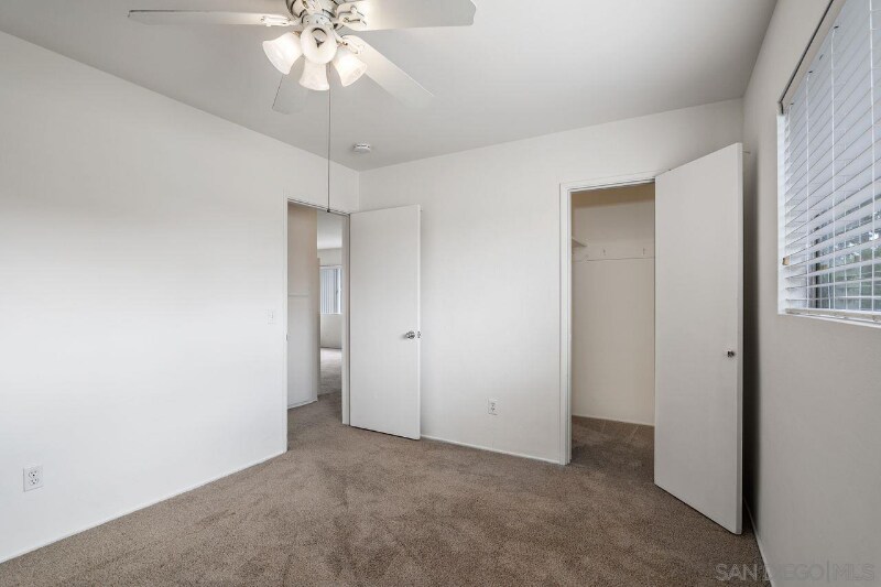 Building Photo - 5304 Monroe Ave