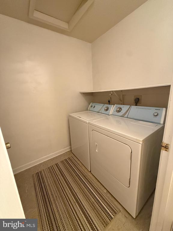 Building Photo - 12183 Cardamom Dr
