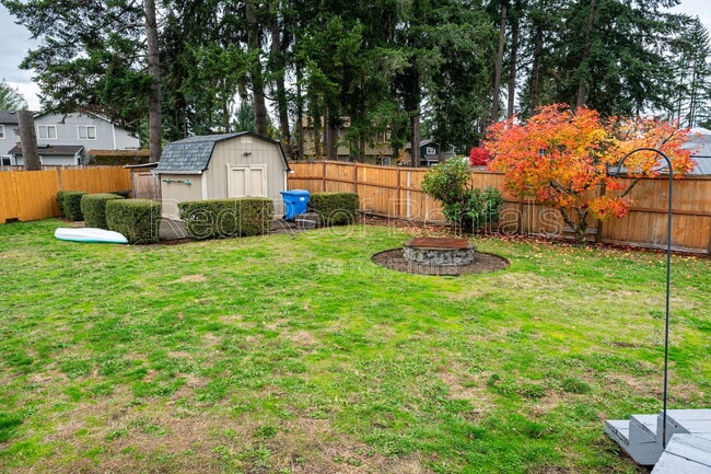 Building Photo - 916 197th St Ct E