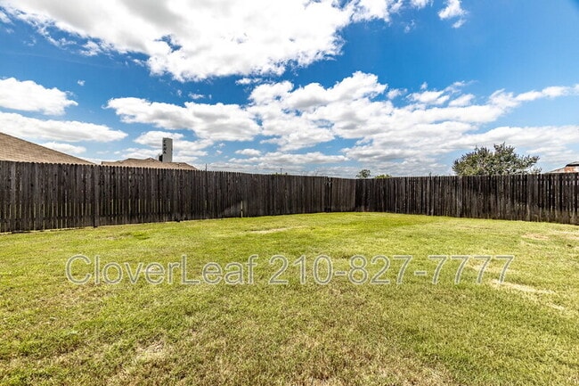 Building Photo - 2126 Silver Maple