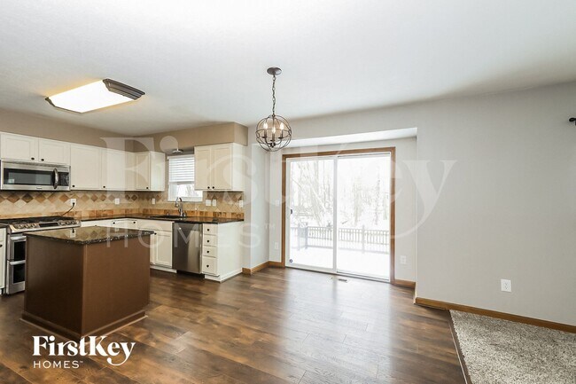 Building Photo - 969 Gray Dr