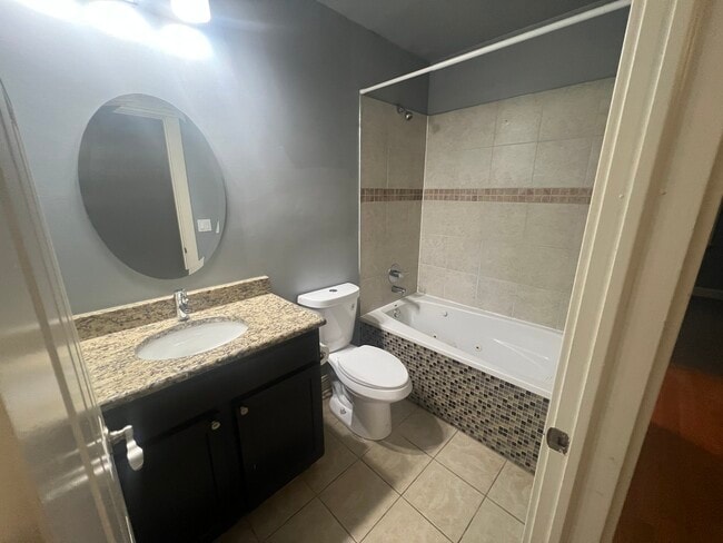 Building Photo - 4956 S Vincennes Ave