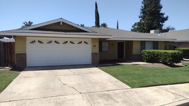 Primary Photo - 68 Sunvalley Ct, Merced