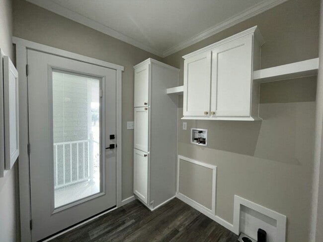 Building Photo - 52 Orange Blossom St