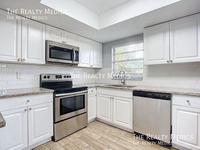 Building Photo - 164 Sweetgum Ln