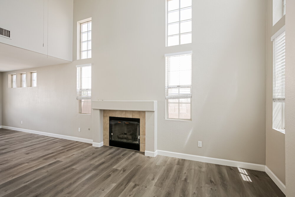 Building Photo - 1832 Fan Fare Dr