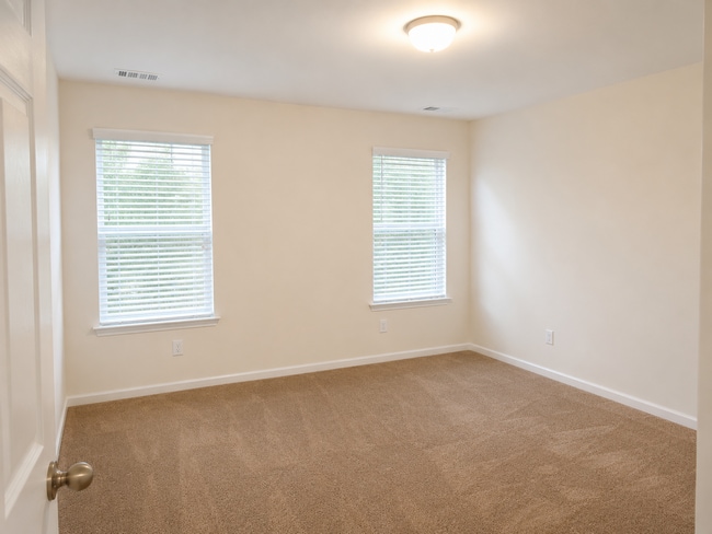 Building Photo - 24 Miller Park Cir