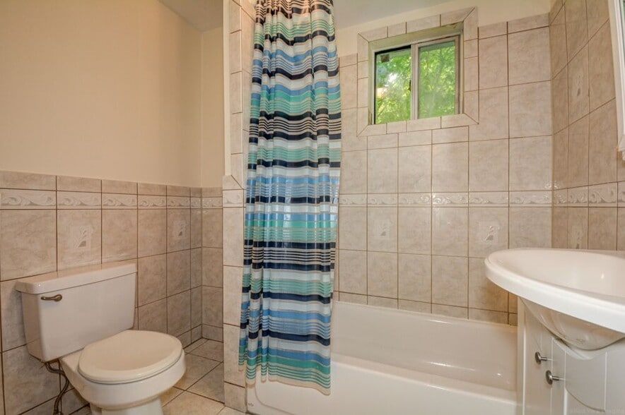 Building Photo - 46-48 South St