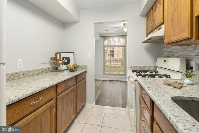 Building Photo - 3354 Woodburn Rd