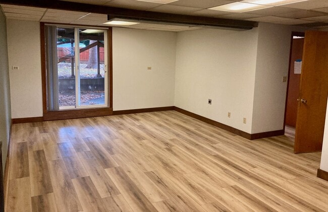 Building Photo - Charming 3 bedroom 3 bathroom house in Tigard!