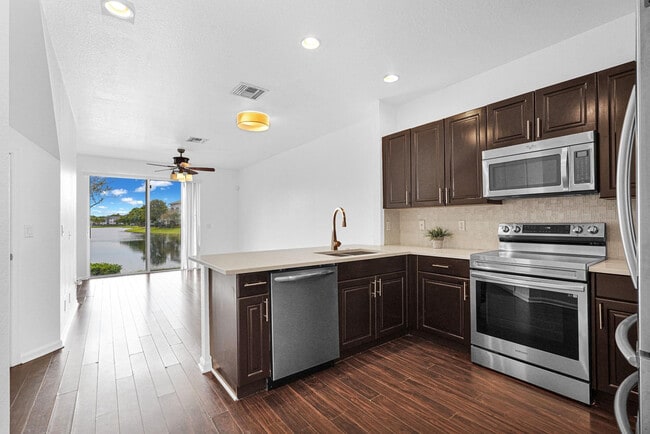 Building Photo - 1427 NW 34th Way