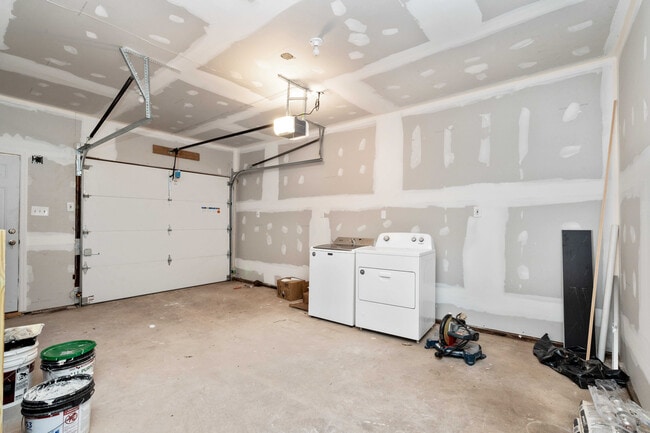 Building Photo - 60 Ellison Rd