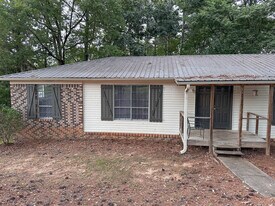 Duplex - 2120 Francis St