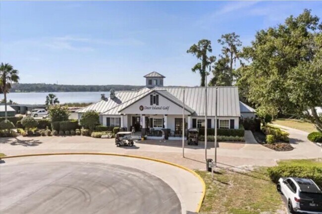Building Photo - 30429 Island Club Dr
