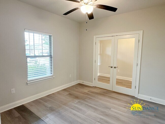Building Photo - 2542 Lovewood Dr