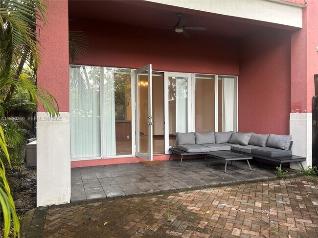 Building Photo - 3147 New York St