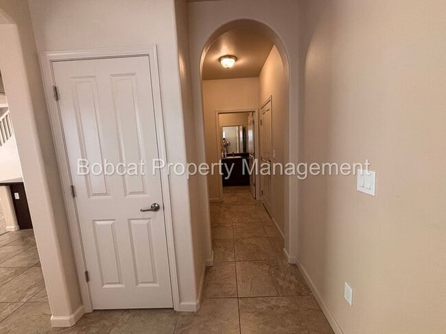 Building Photo - 825 Cassidy Ct