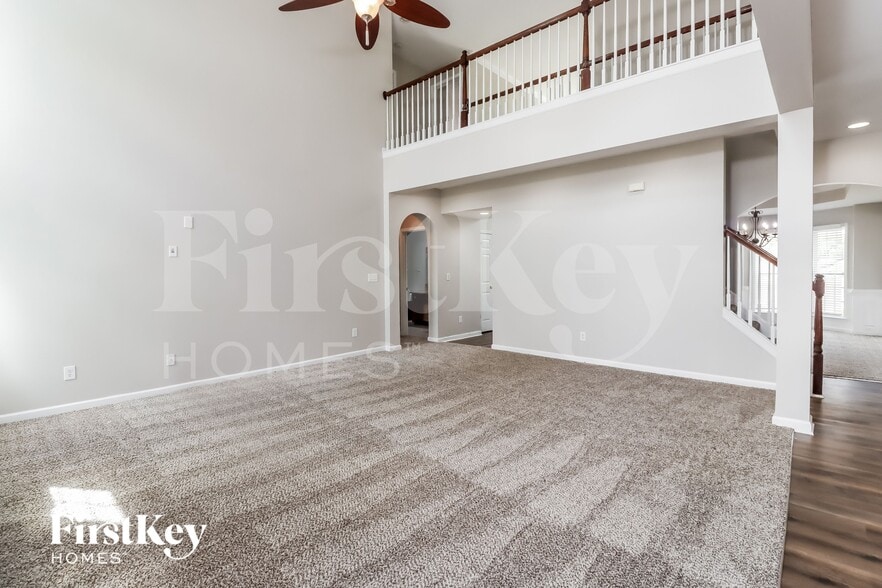 Building Photo - 1421 Kentmire Ct