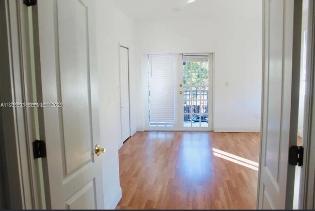 Building Photo - 6002 SW 166th Ct