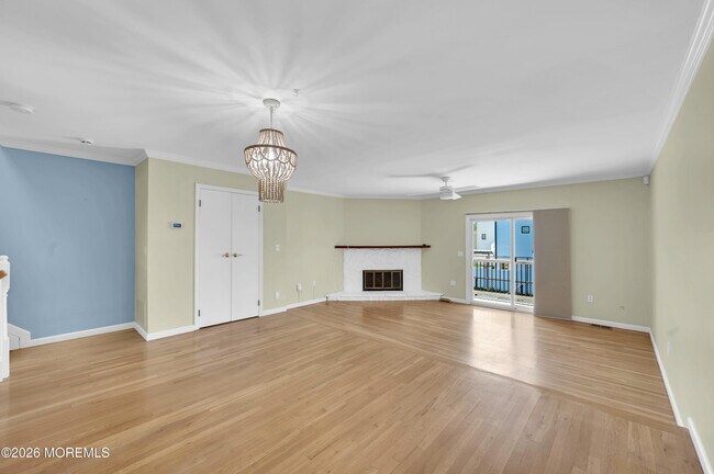 Building Photo - 5 Island View Way