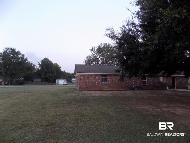 Building Photo - 23266 Wilson Dr