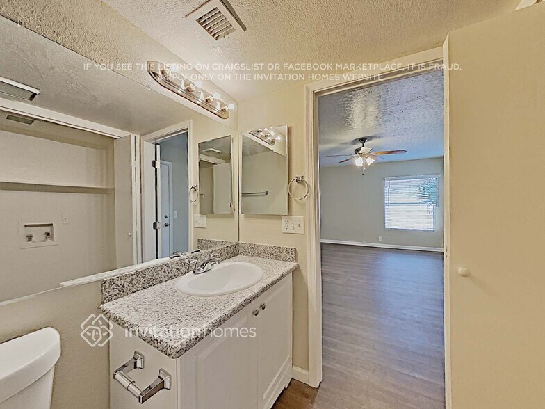 Building Photo - 14244 N 49th Dr