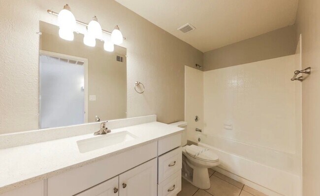 Building Photo - 16510 W Jenan Dr