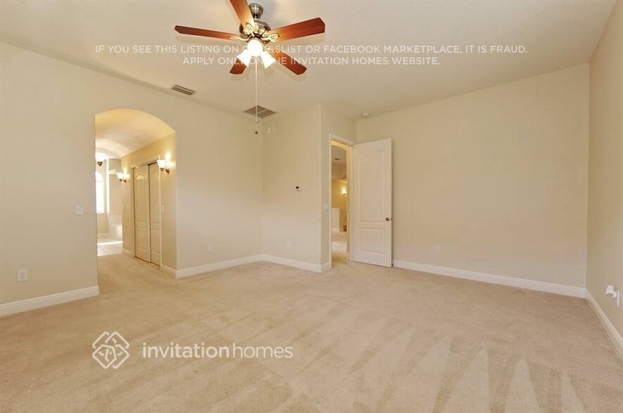 Building Photo - 1820 Beaconsfield Dr