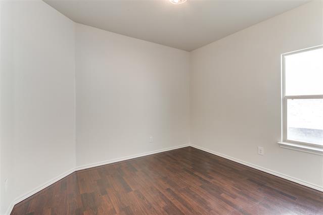 Building Photo - 2033 Frosted Willow Ln