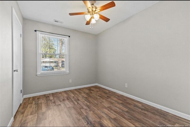 Building Photo - 216 Treadway Ct